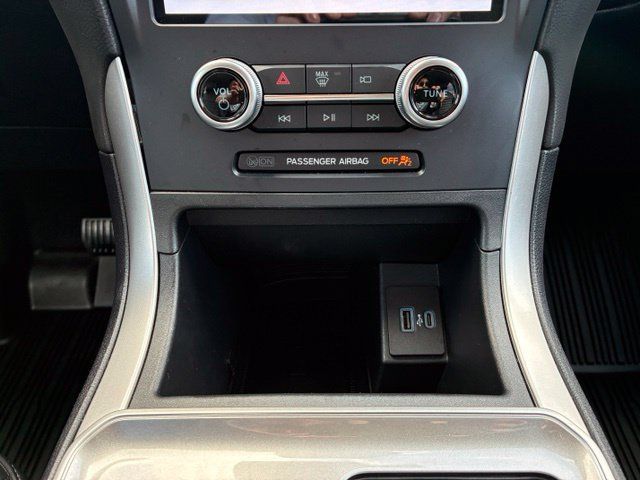 Certified 2024 Ford Edge SEL w/ Convenience Package AWD/4WD image 17