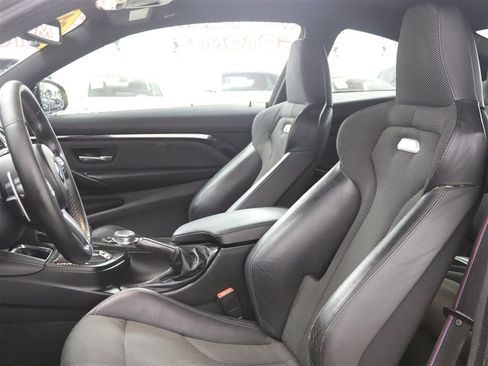 Used 2017 BMW M4 Coupe RWD image 31