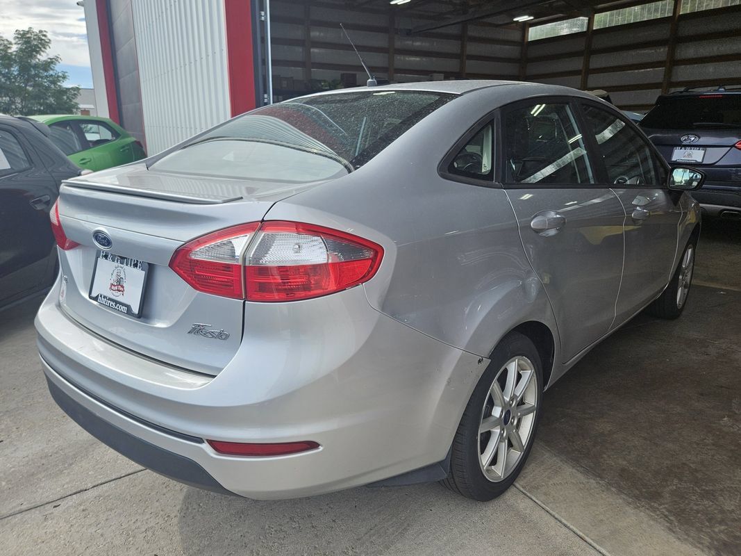 Used 2019 Ford Fiesta SE w/ Equipment Group 201A FWD image 8
