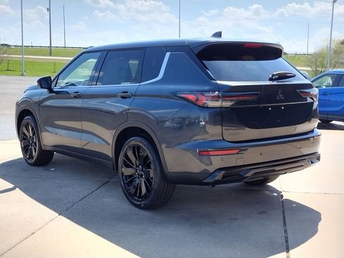 New 2026 Mitsubishi Outlander LE AWD/4WD image 18