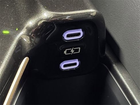 New 2025 Toyota Crown Signia image 28