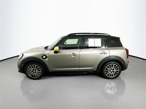 Used 2019 MINI Cooper Countryman SE w/ Signature Upholstery Package image 4