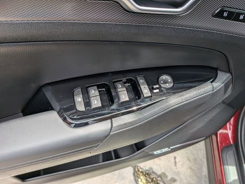 Certified 2025 Kia Sportage SX FWD image 19