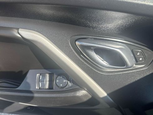 Used 2016 Chevrolet Camaro LT RWD image 11