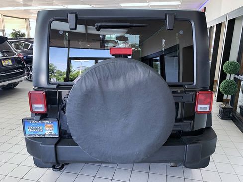 Used 2013 Jeep Wrangler Sport AWD/4WD image 7