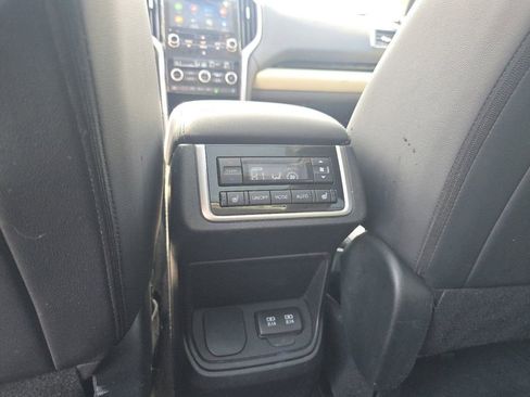 Used 2022 Subaru Ascent Limited w/ Technology Package AWD/4WD image 28