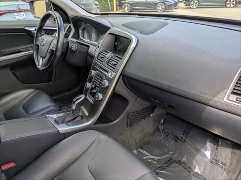 Used 2016 Volvo XC60 T5 Platinum w/ Protection Package FWD image 27