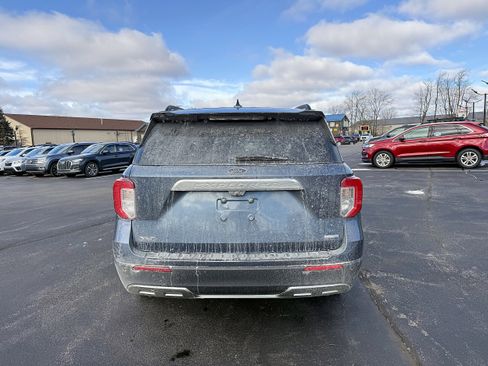 Used 2020 Ford Explorer XLT w/ Equipment Group 202A image 8