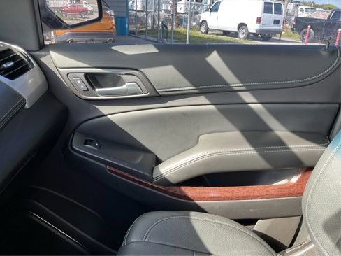Used 2016 GMC Yukon SLE w/ Convenience Package RWD image 20