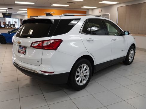 Used 2018 Chevrolet Equinox LT w/ Sun & Infotainment Package image 8