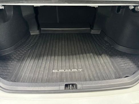 Used 2019 Toyota Camry XSE FWD image 28