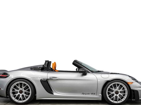 Used 2025 Porsche 718 Boxster Spyder RS RWD image 2