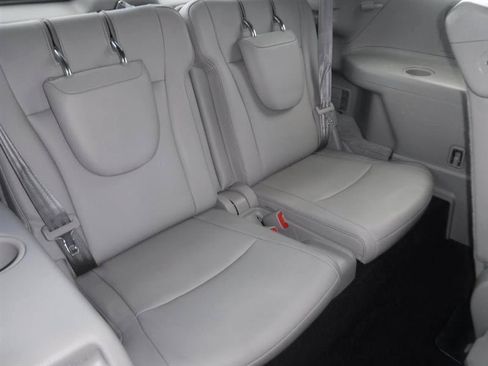 Used 2013 Toyota Highlander Limited FWD image 34