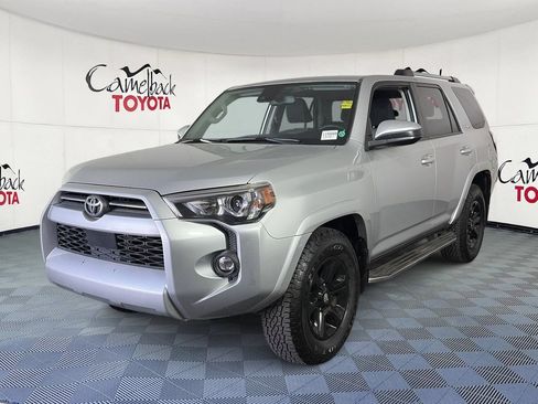 Used 2021 Toyota 4Runner SR5 RWD image 2