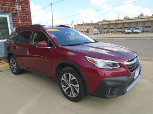 Used 2020 Subaru Outback Limited w/ Popular Package #2 AWD/4WD image 14