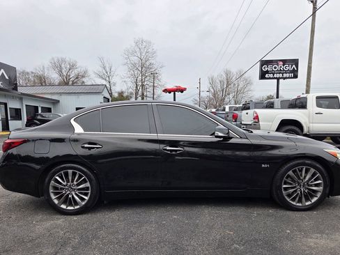 Used 2018 INFINITI Q50 Luxe w/ Essential Package (3.0T Luxe) image 8