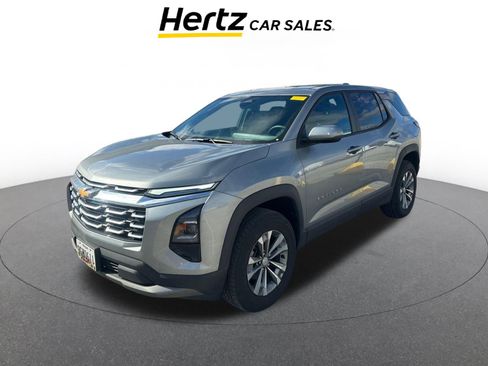 Used 2025 Chevrolet Equinox LT image 3