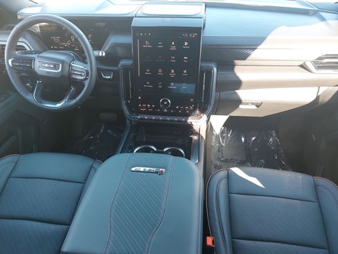 Used 2025 GMC Yukon AT4 image 9