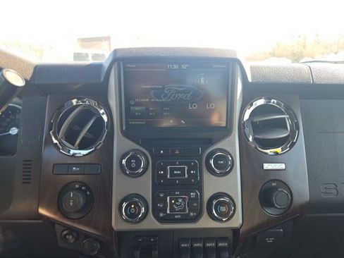 Used 2015 Ford F350 Lariat AWD/4WD image 31
