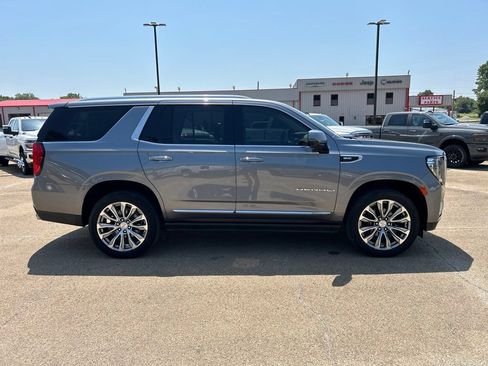 Used 2021 GMC Yukon Denali w/ Denali Premium Package AWD/4WD image 6