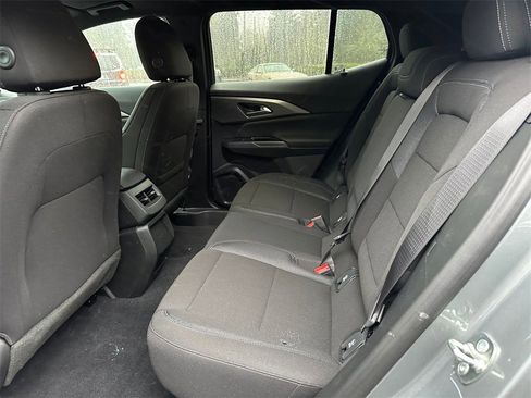 New 2026 Chevrolet Equinox EV LT image 15