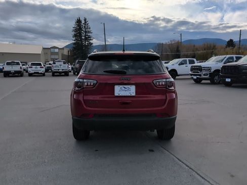 New 2026 Jeep Compass Limited w/ Sun, Sound & Navigation Group AWD/4WD image 8