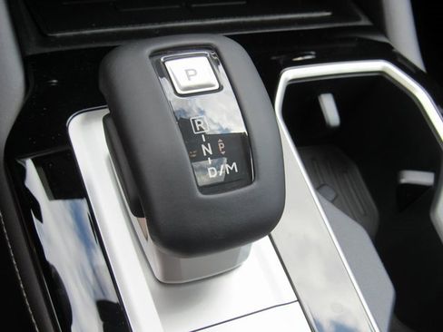 New 2025 Mitsubishi Outlander SEL image 21