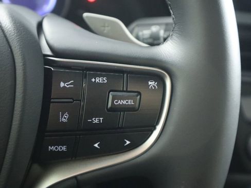 Used 2025 Lexus ES 350 Luxury image 12