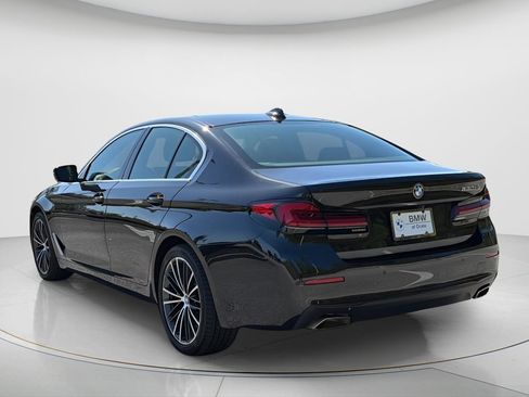 Certified 2023 BMW 530i w/ Convenience Package image 3