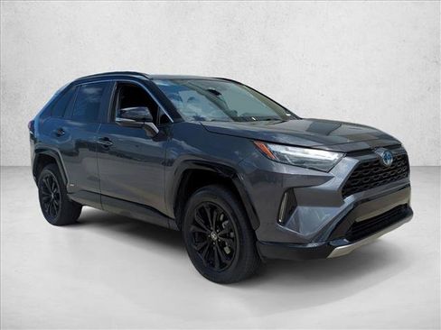 Used 2023 Toyota RAV4 XSE AWD/4WD image 3