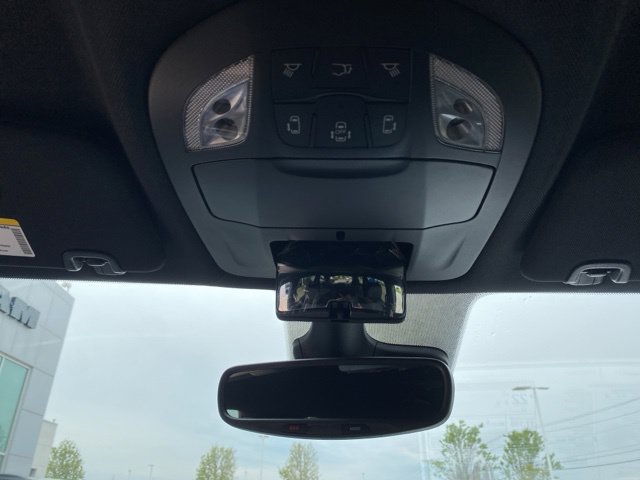 New 2027 Chrysler Pacifica Select FWD image 9