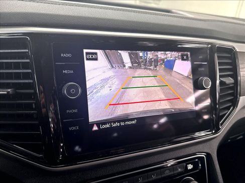 Used 2023 Volkswagen Atlas SE FWD image 17