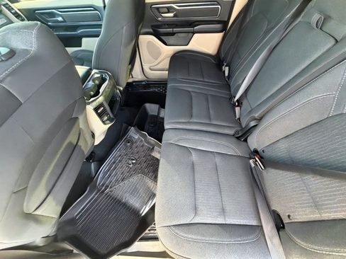 Used 2019 RAM 1500 Big Horn AWD/4WD image 12