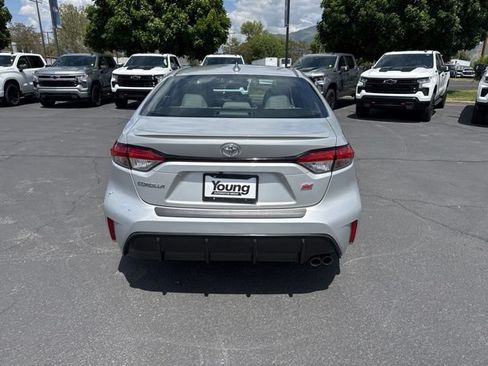 Used 2024 Toyota Corolla SE w/ SE Premium Package FWD image 6