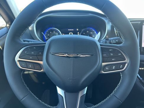 New 2026 Chrysler Voyager LX image 22