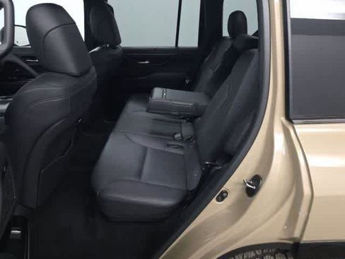 Used 2025 Lexus LX 700h Overtrail image 4