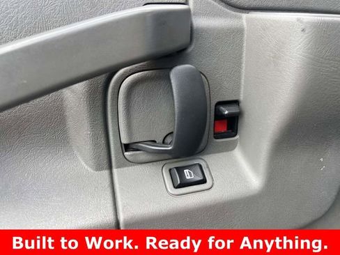 Used 2023 GMC Savana 2500 w/ Driver Convenience Package image 17