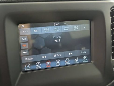 Used 2018 Jeep Compass Latitude w/ Popular Equipment Group AWD/4WD image 19