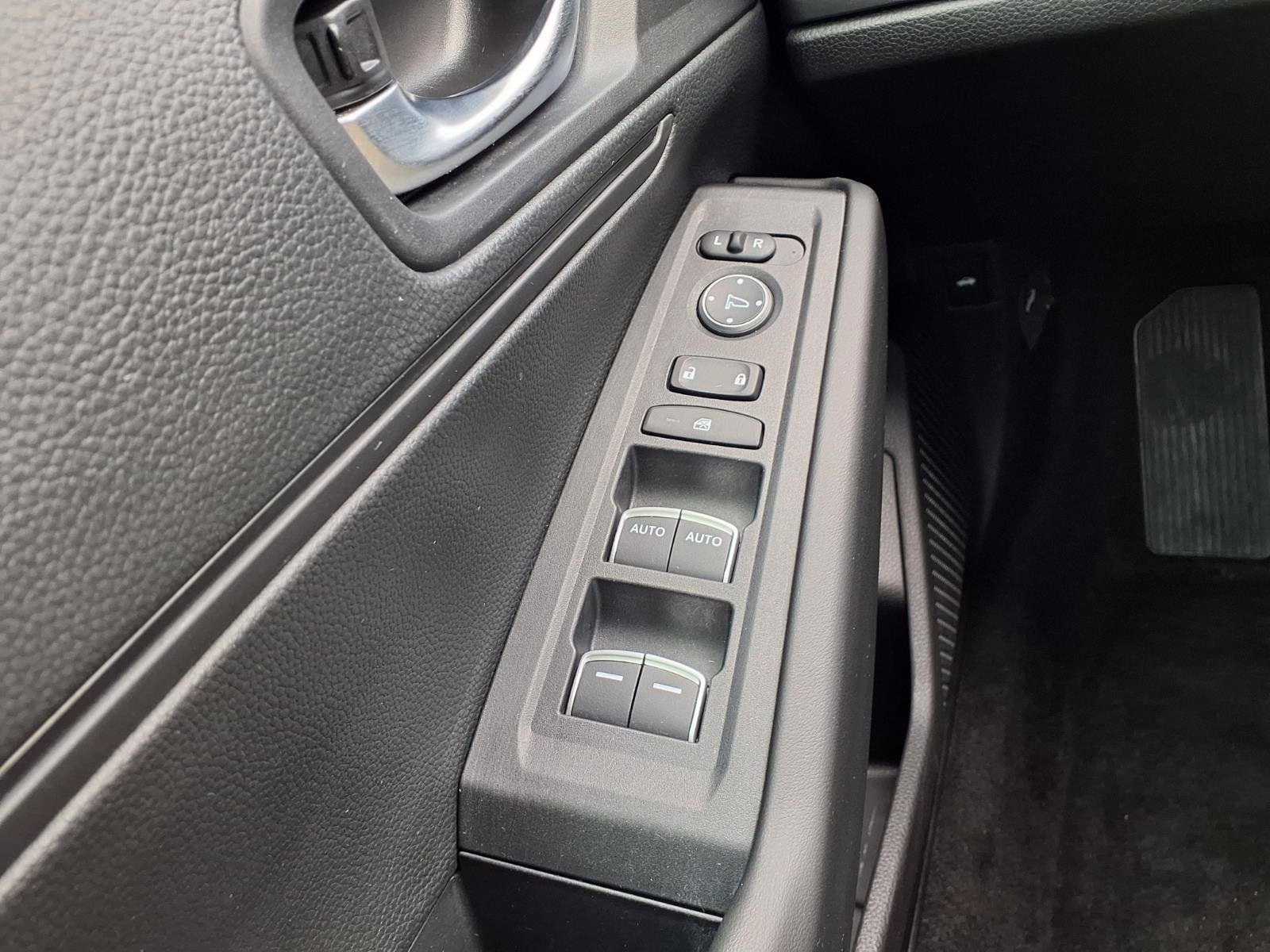 Certified 2023 Honda Accord LX image 9
