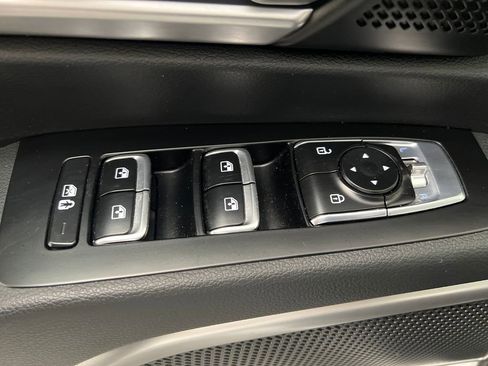 Used 2025 Kia Telluride S FWD image 12