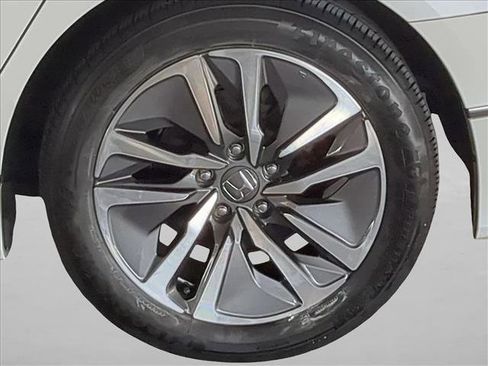 Used 2018 Honda Accord Touring image 24