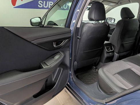 Used 2025 Subaru Outback Premium image 28