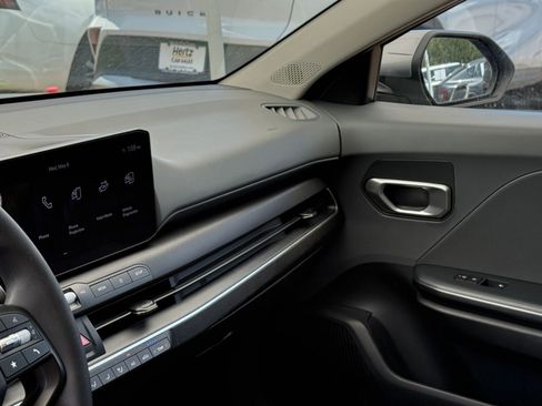 Used 2025 Kia K4 FWD image 33