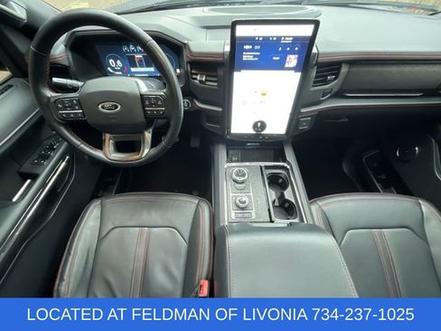 Used 2022 Ford Expedition Limited image 21