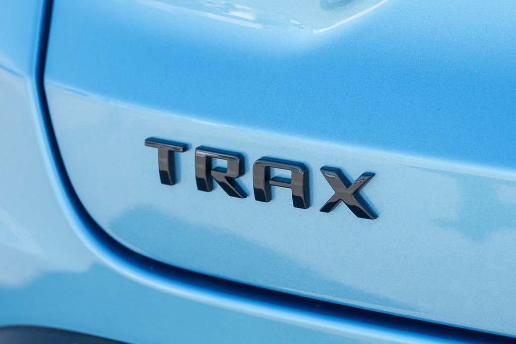 Used 2026 Chevrolet Trax LT w/ LT Convenience Package FWD image 11