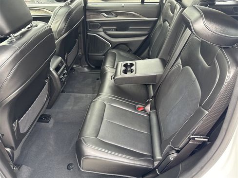 Certified 2022 Jeep Grand Cherokee Limited 4xe w/ Luxury Tech Group II image 20