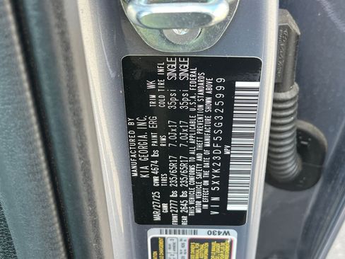 Used 2025 Kia Sportage LX FWD image 28