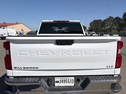 Used 2023 Chevrolet Silverado 2500 LTZ w/ Gooseneck/5TH Wheel Package AWD/4WD image 6