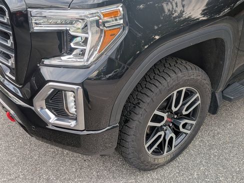 Used 2019 GMC Sierra 1500 AT4 w/ AT4 Premium Package AWD/4WD image 11