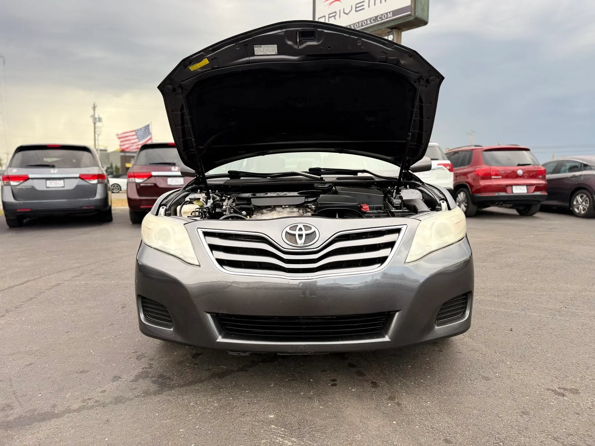 Used 2010 Toyota Camry LE FWD image 10